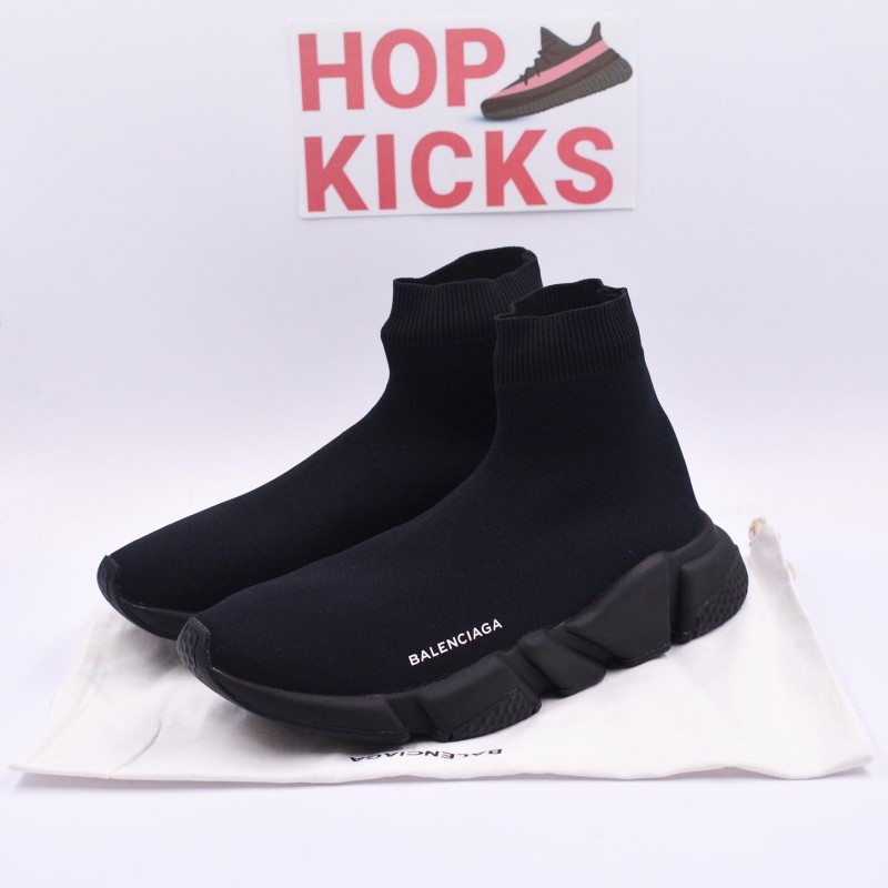 balenciaga race runner triple black